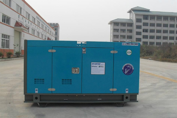 铜仁发电机租赁如何正确安装空气滤清器？